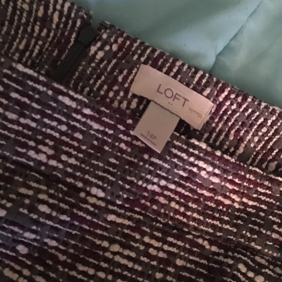 Patterned Mini Skirt - Picture 3 of 4